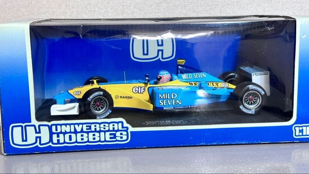Lot de 2 F1 RENAULT RS22 R202 + RS23 R23 TRULLI par UH Universal