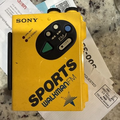 Sony Sports Walkman WM-F5 FM/AM Cassette Player Vtg *Read