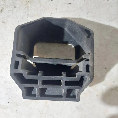 BMW 3 E90 Kühlerhalter 7807184 3.00 Diesel 180kw 2011 34314307