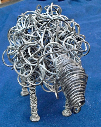 SHEEP FIGURE ART SCULPTURE ~Twisted Wire ~6" x 8" - Picture 2 of 3