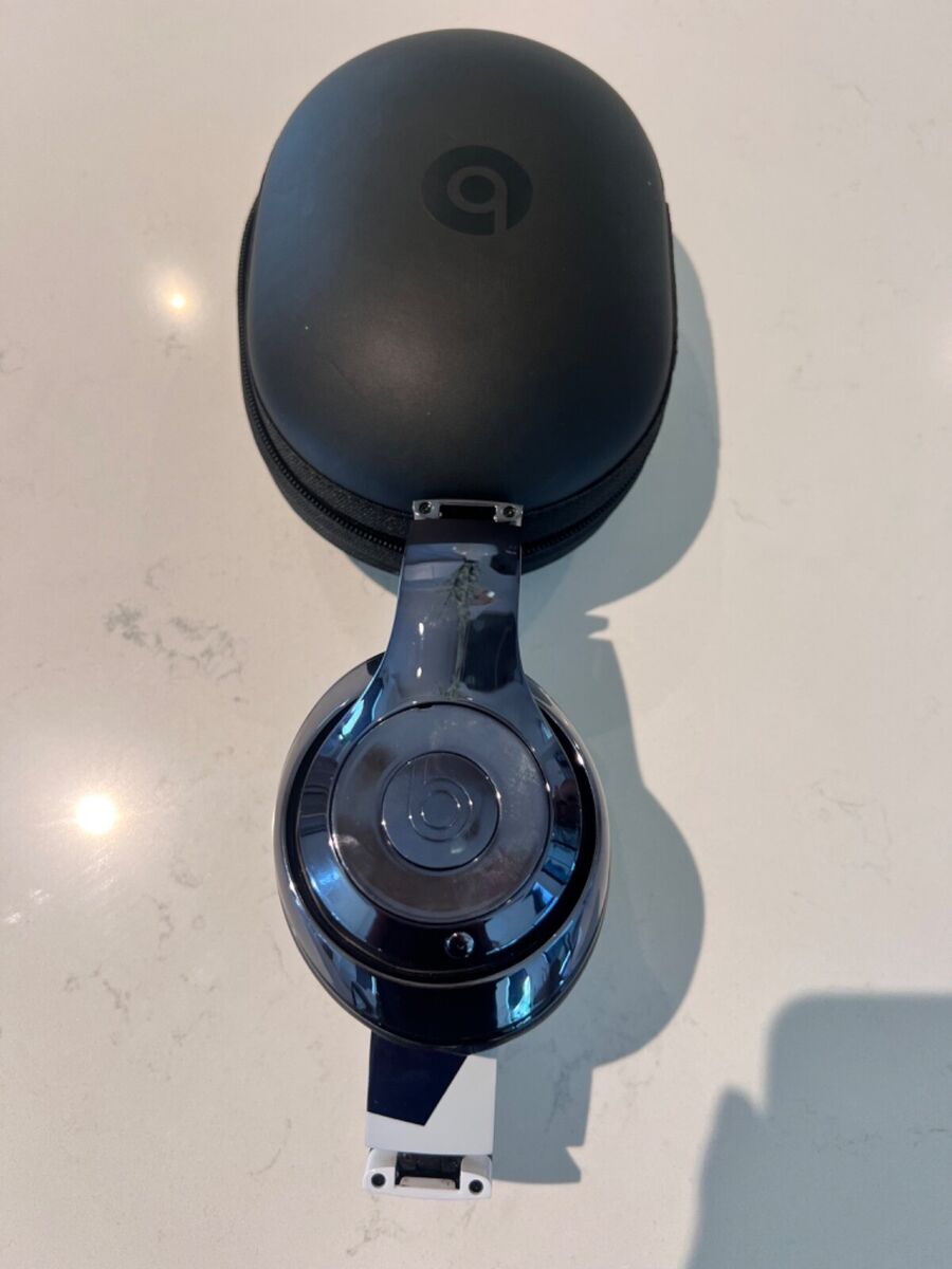 Beats Studio Wireless Over-Ear Headphones - Unity limited Beats Studio Wireless Over-Ear Headphones - Unity limited