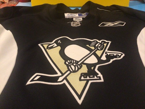 Pittsburgh Penguins  reeboks /CCM Jersey Size Men’s X-Large