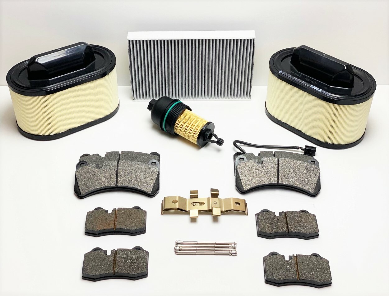 🚚Maserati Ghibli, Quattroporte Front & Rear Brake Pads With Oil Air &AC Filters