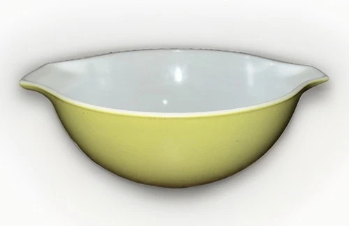 Vintage Pyrex Cinderella Nesting Mixing Bowl 443 Vtg 2 1/2 QT Avocado