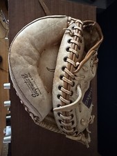 Spalding Signature Model Catchers Mitt 32  RHT 42-7639 RHT Broken In