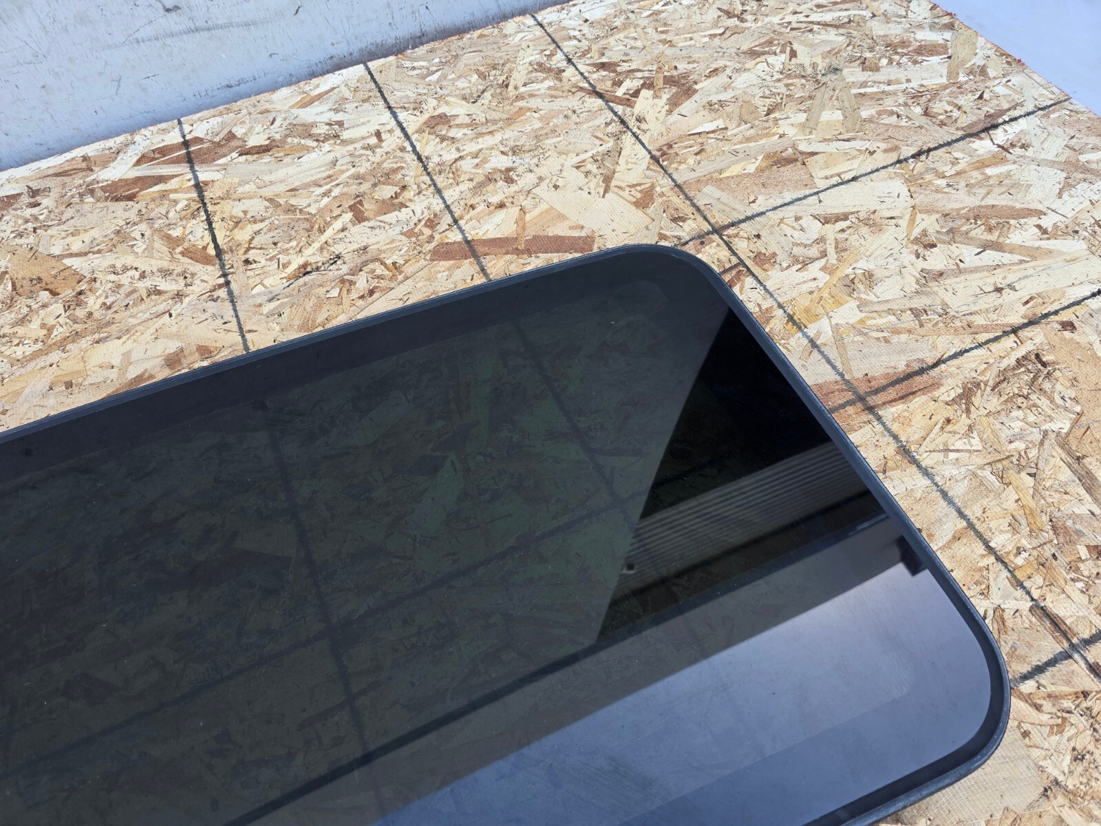 SUNROOF SUN ROOF GLASS ASSEMBLY OEM 40K 14-17 MASERATI GHIBLI S