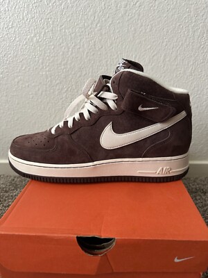 Size 11.5 - Nike Air Force 1 Mid Chocolate