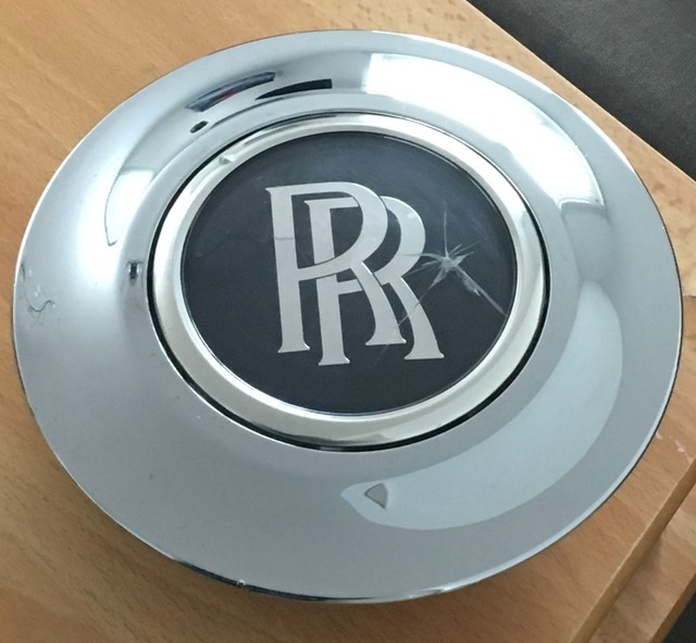 1 Rolls Royce Phantom Hubcap Emblem 36136767564 Genuine Version for