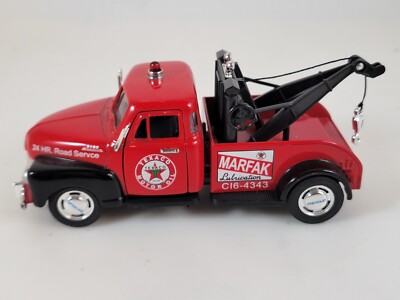 1953 Chevrolet Tow Truck Red Street Low Diecast 1:24 Jada Toys