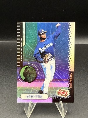 1999 UD Ionix Reciprocal #52 Ken Griffey Jr. #/750 MARINERS