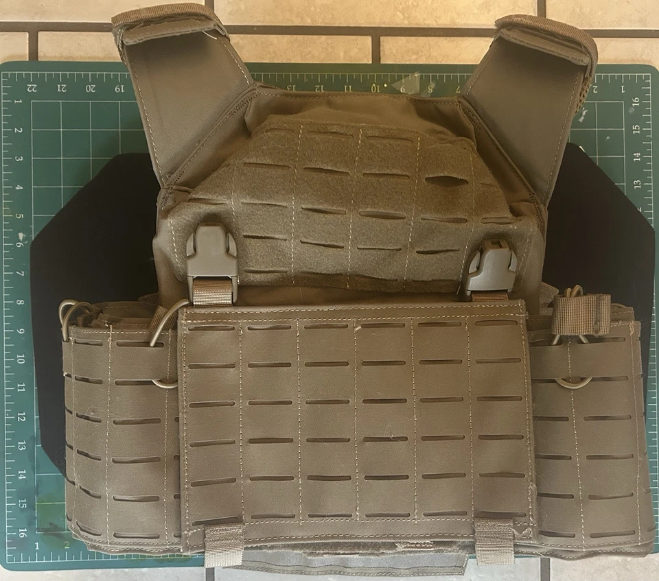 Chaleco Shellback Tactical Rampage 2.0 Plate Carrier - Militar/Airsoft Foto 2 de 2