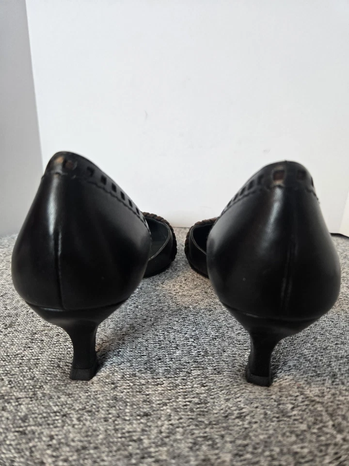 Zapatos de salón Delman para mujer talla 8,5 negros D'Orsay punta tacón de gatito cuero Foto 4 de 4
