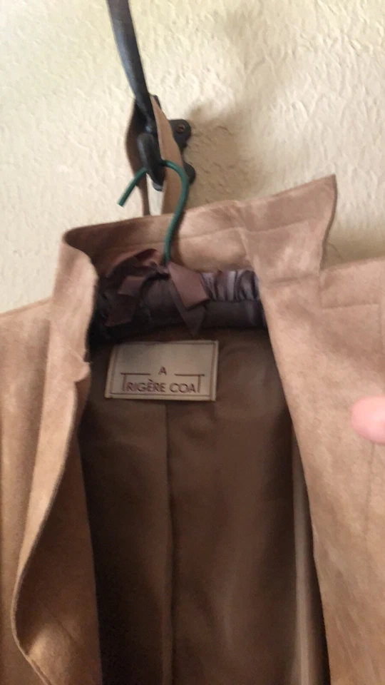 Abrigo de cuero lavable A Trigere Foto 3 de 4