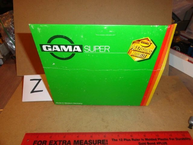 1/25 Gama Super Deutz-Fahr D100 Tractor with Roll Bar - new in package - Image 4 of 4