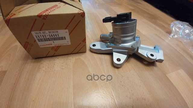 Toyota 25702 38062