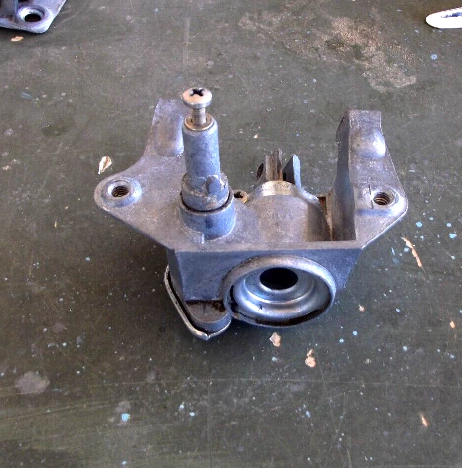 1967 梅赛德斯奔驰 W111,230s,左前门通风窗调节器 — 第 3/3 张图片