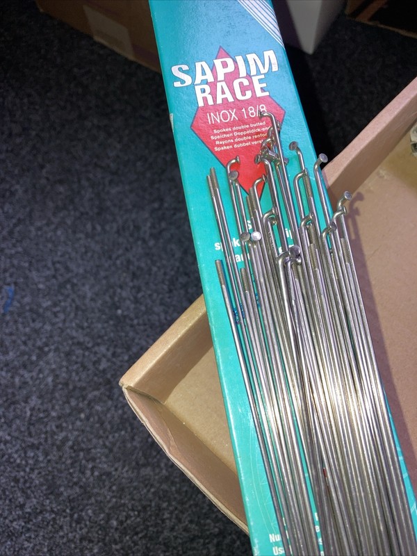 36 x Sapim RACE Inox 18/8 Bicycle Spokes. 14G/232 silver J Bend