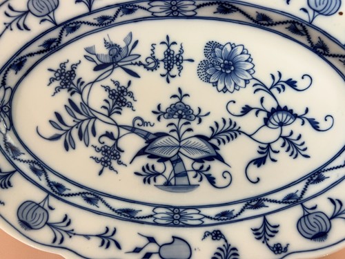 CARL TEICHERT MEISSEN BLUE ONION OVAL PLATTER OVAL 13 3/4" X 9" - Picture 2 of 6