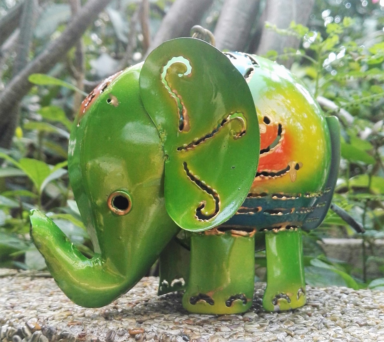 Green Elephant Carved Tin Spa Fragrant Incense Candle Hangin
