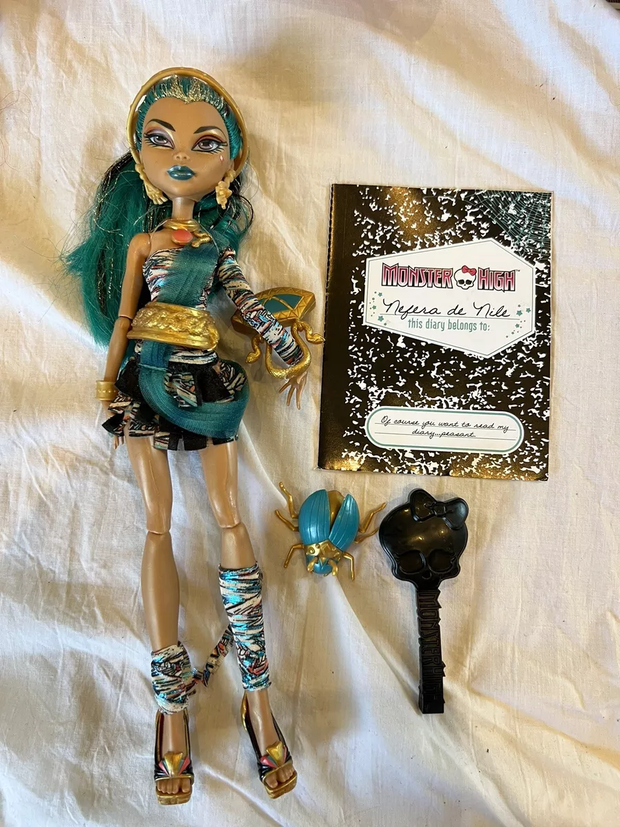 Monster High First Wave - Operetta Signature Doll.