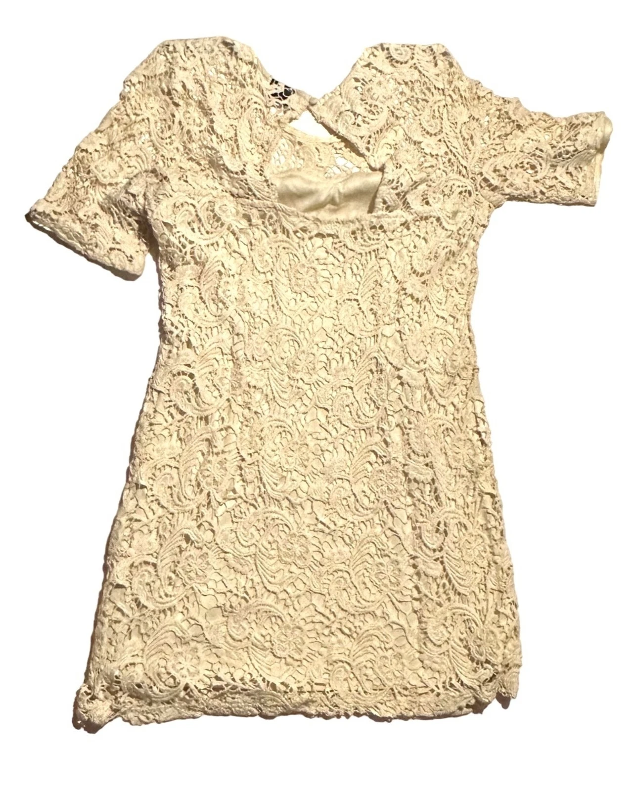 OFF WHITE Abito corto pizzo scintillante e fade bianco sporco Urban Outfitters Cottagecore