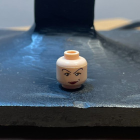 LEGO 7779 Catwoman Minifig, Head Female w/ Red Lips / Smirk and Glasses & Mask