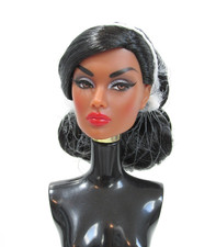 EAST 59TH LEGACY BURNT CHAMPAGNE PART 1 DELLA ROUX HEAD ONLY INTEGRITY TOYS