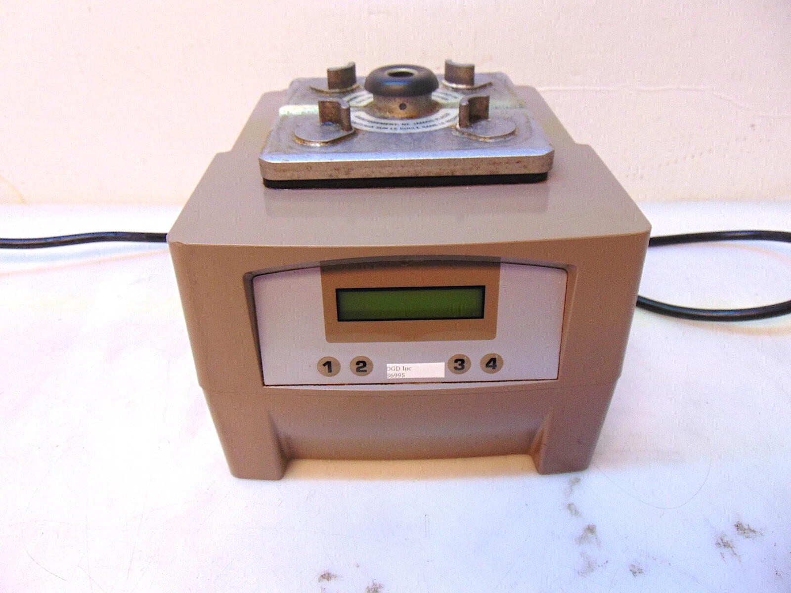 Vita-Mix VM0145 Commercial Food Preparing Machine - Screen only lights up-S6995
