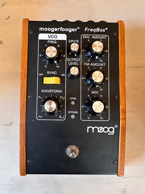 Moog Moogerfooger MF-107 FreqBox Synthesizer