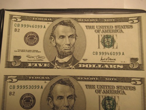 Uncut sheet of 4 2001 $5 Notes, UNC, FRN, in folder - Picture 5 of 12
