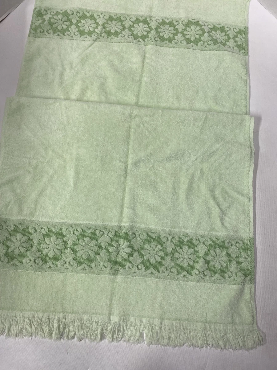 Vintage JC Penney Bath Towel Sculpted Fringe Lime Green 22