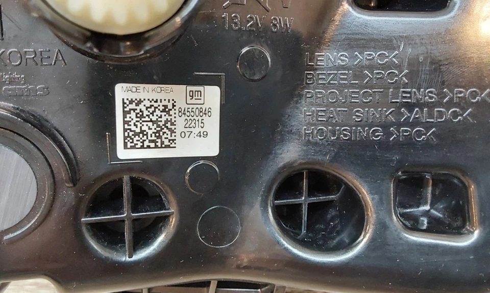 GMC Sierra 1500 2022-2024 LED luz antiniebla lado del pasajero derecho ASSY OEM 84550846 Foto 3 de 4