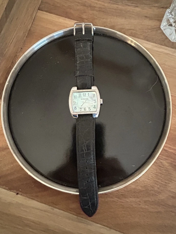 RELOJ HIDALGO con bisel de diamante natural para mujer y mujer correa de cuero negro Foto 4 de 4