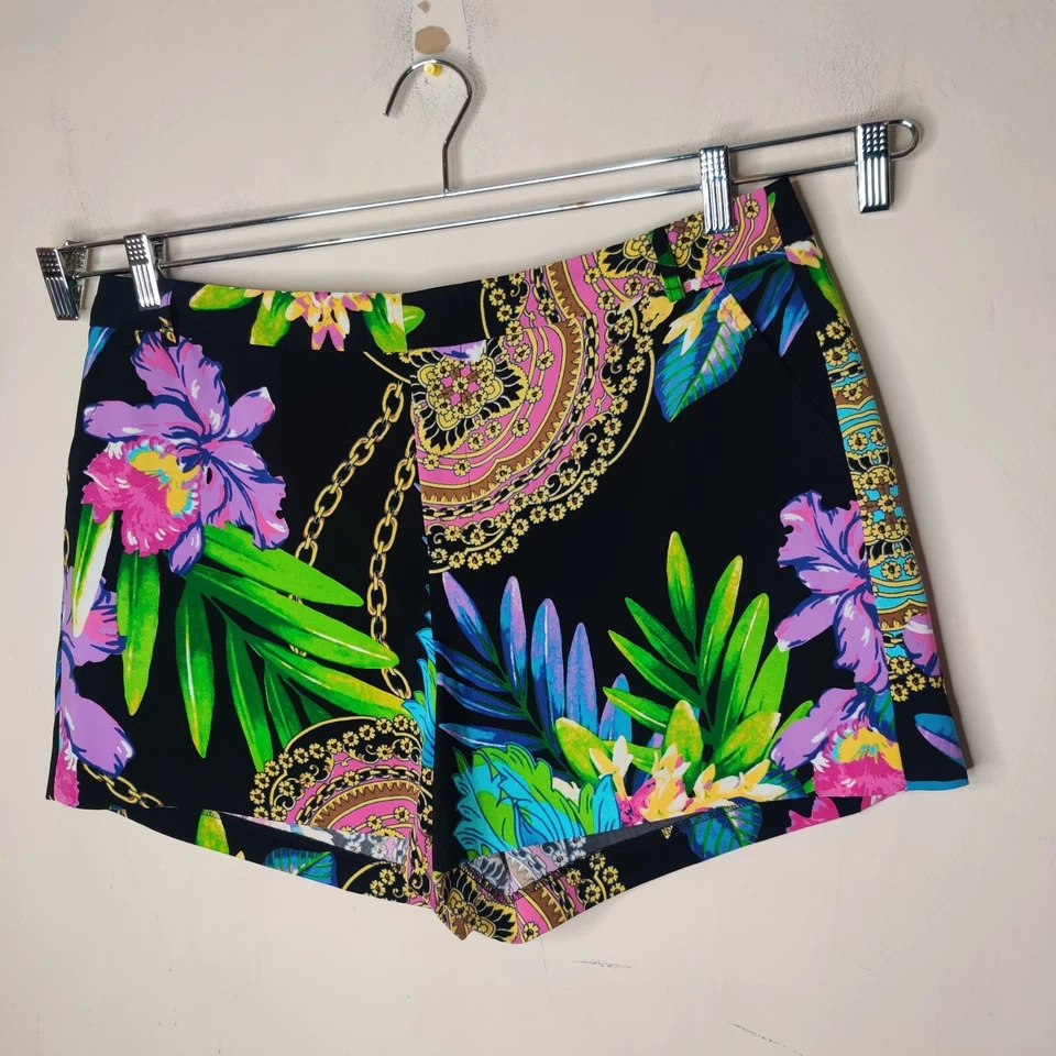 Pantalones Cortos Jennifer Lopez Talla 14 Negro Tropical Floral Estilo Miami Bolsillos Foto 3 de 4