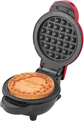 Dash Multimaker Waffle & Griddle w/ 7 Removable Plates: + 3 Themed Plates - Picture 5 of 11