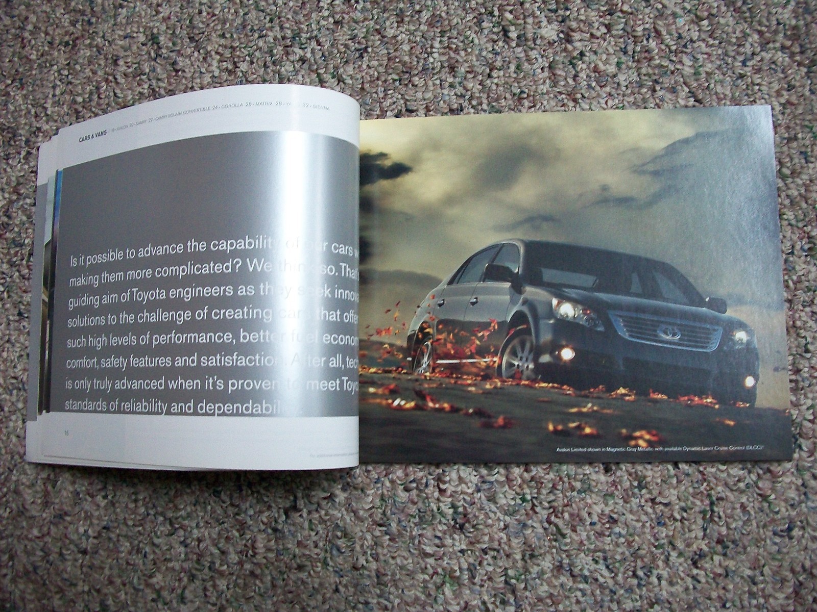 2009 TOYOTA DEALER SALES BROCHURE AVALON TUNDRA TACOMA CAMRY SOLARA SEQUOIA RAV4