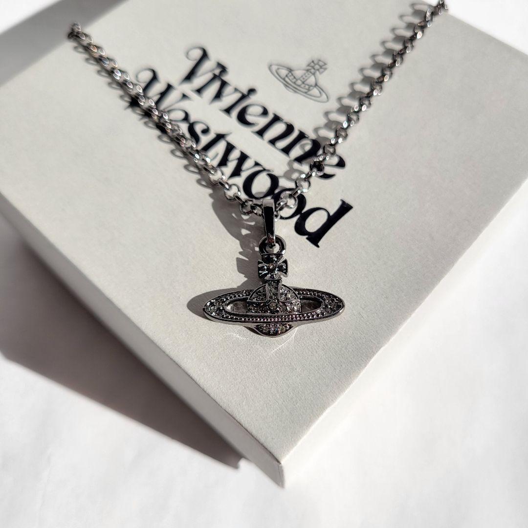 Vivienne Westwood Mini Bas Relief Orb Necklace Chain Vivienne Westwood Mini Bas Relief Orb Necklace Chain