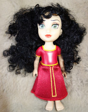 Disney Tangled Petite Deluxe Playset 6" Mother Gothel Doll Red Dress Rapunzel