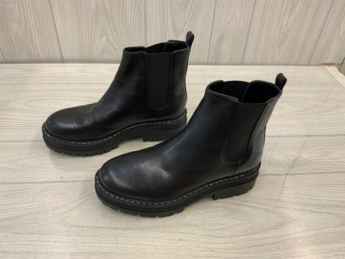 padmia chelsea boot black
