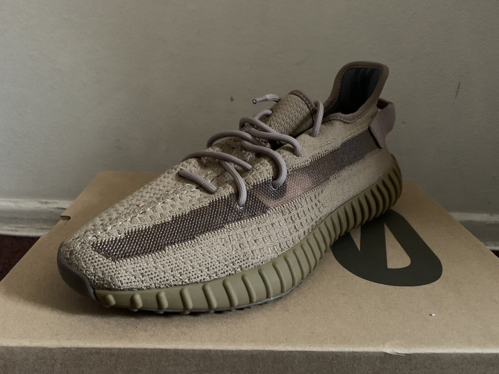yeezy 300 earth