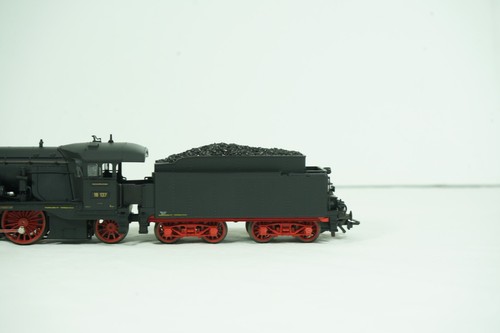 Roco HO Scale DR German Railway 4-6-2 Steam Engine # 18 137 No Box B20 - Picture 3 of 17