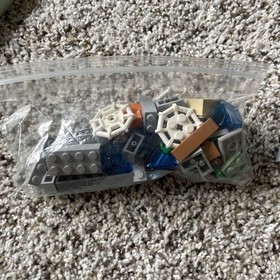 LEGO Minecraft: The Mountain Cave (21137) 100% Complete W/ Box & Manual