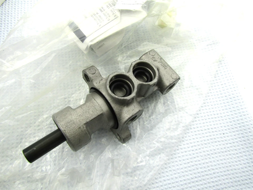 Se adapta a: 00-05 Dodge Neon 01-05 PT Cruiser Reman cilindro maestro de freno 10-2923 Foto 2 de 3