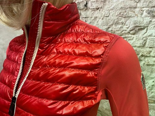 MONCLER Maglia giacca donna cardigan 8G00008 829JP XL rosso piumino * NP: 685 € - Foto 3 di 5