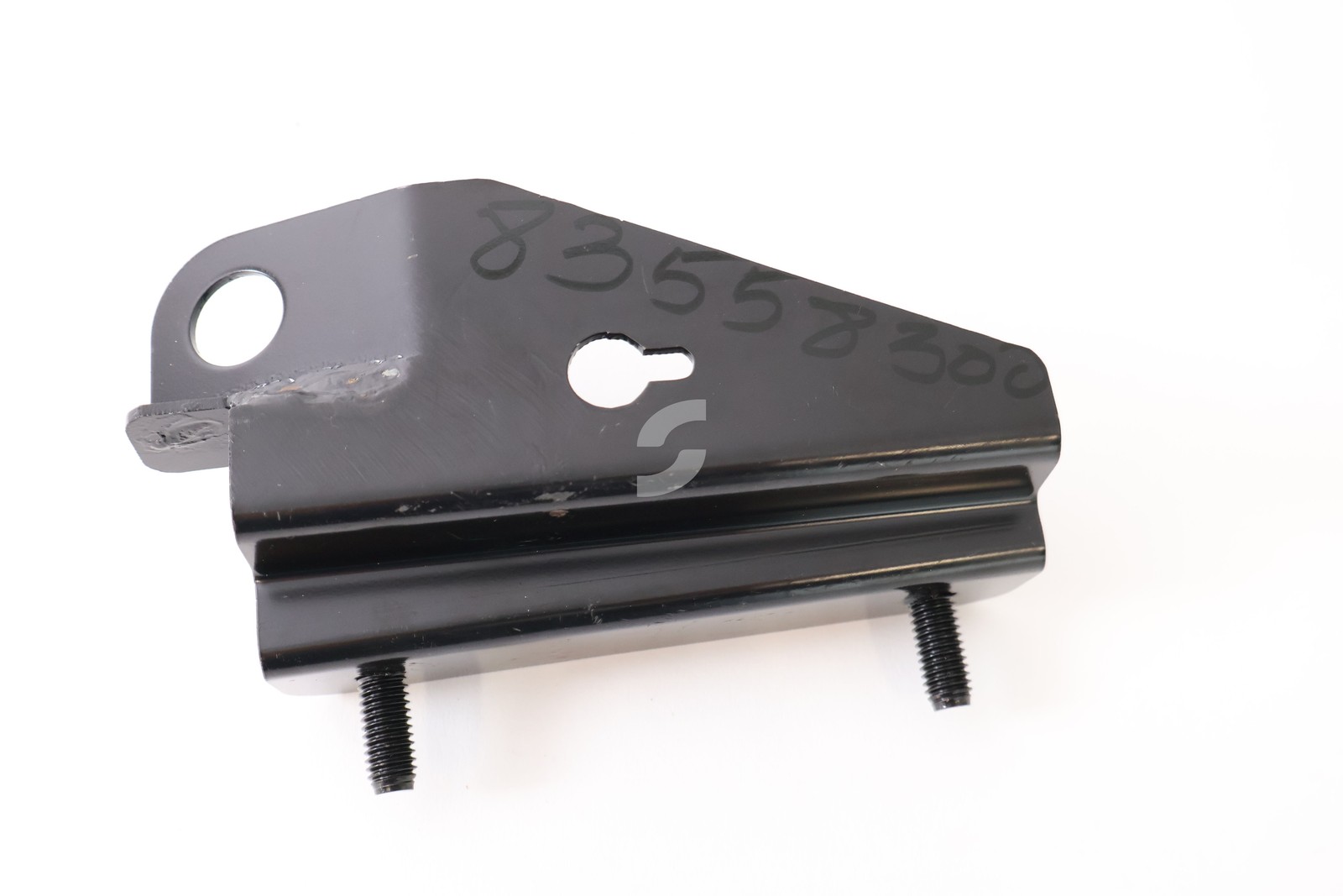 FE-83558300 LH REAR FASTENER BRACKET  Ferrari NEW