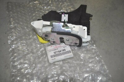 カッティングダイ（中古品） 111 MITSUBISHI L200 TRITON 07 - 15 FRONT LEFT DOOR LATCH NEW GENUINE