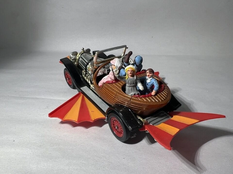 CORGI TOYS  FITS#266 CHITTY-CHITTY-BANG-BANG  REPLACEMENT GIRL PASSENGER JEMIMA - Image 4 of 4