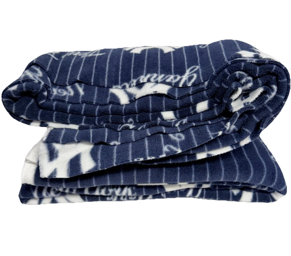 2-1/2 Yds New York Yankees MLB Sports Fleece Fabric Blanket Size 64”x96” 2008 - Image 3 of 3