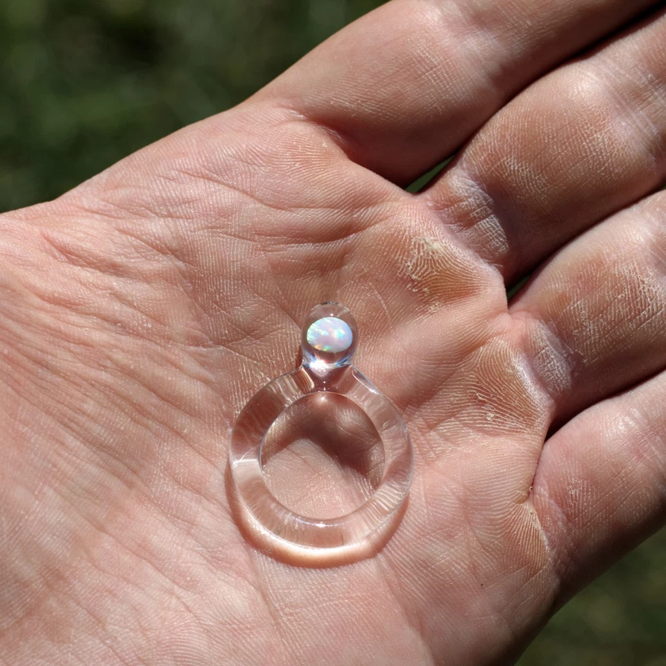 Anillo de vidrio hecho a mano con piedra de ópalo - Vidrio de borosilicato - Regalo de cumpleaños único Foto 3 de 4