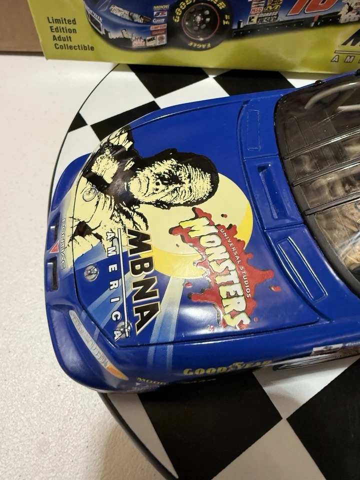 RARO* Jason Leffler #18 MBNA Monsters 1/24 2000 Nascar Diecast Foto 2 de 4